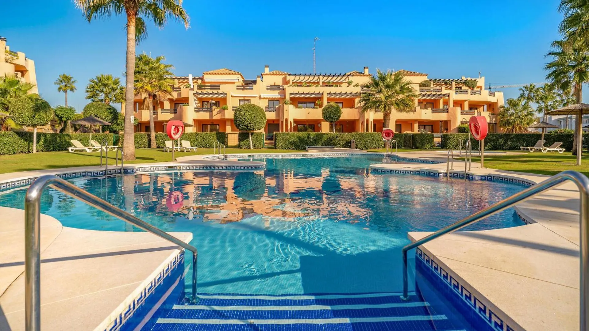 2 Bedroom Stunning Apartment In Casares