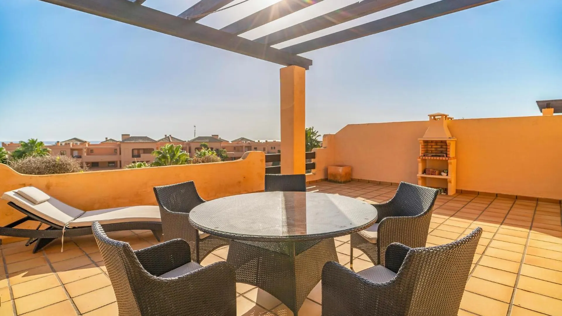 2 Bedroom Stunning Apartment In Casares