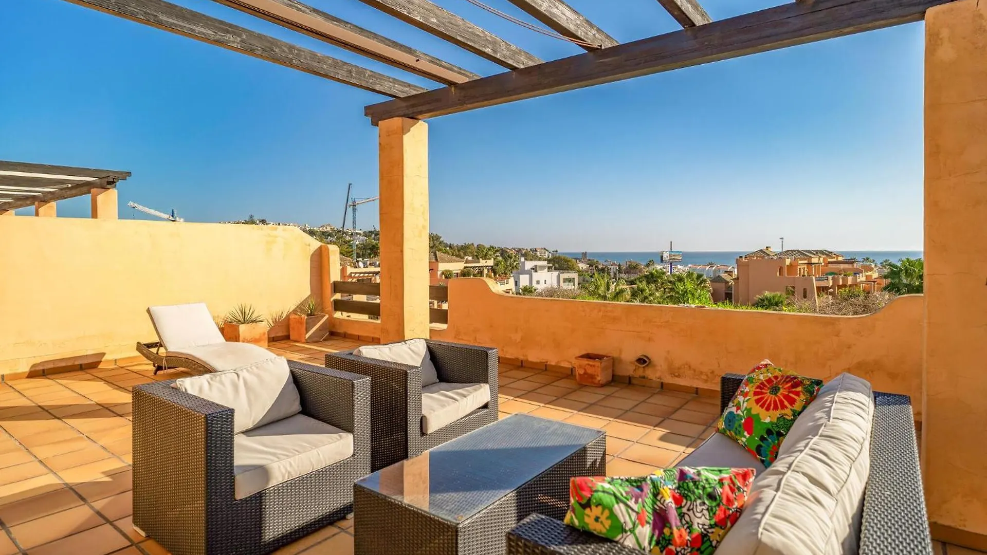 2 Bedroom Stunning Apartment In Casares